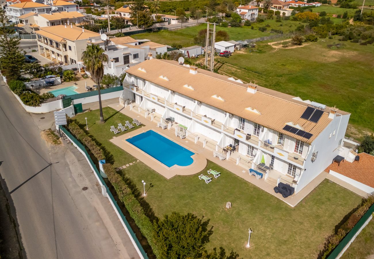 Casa geminada em Albufeira - Casa Pimenta