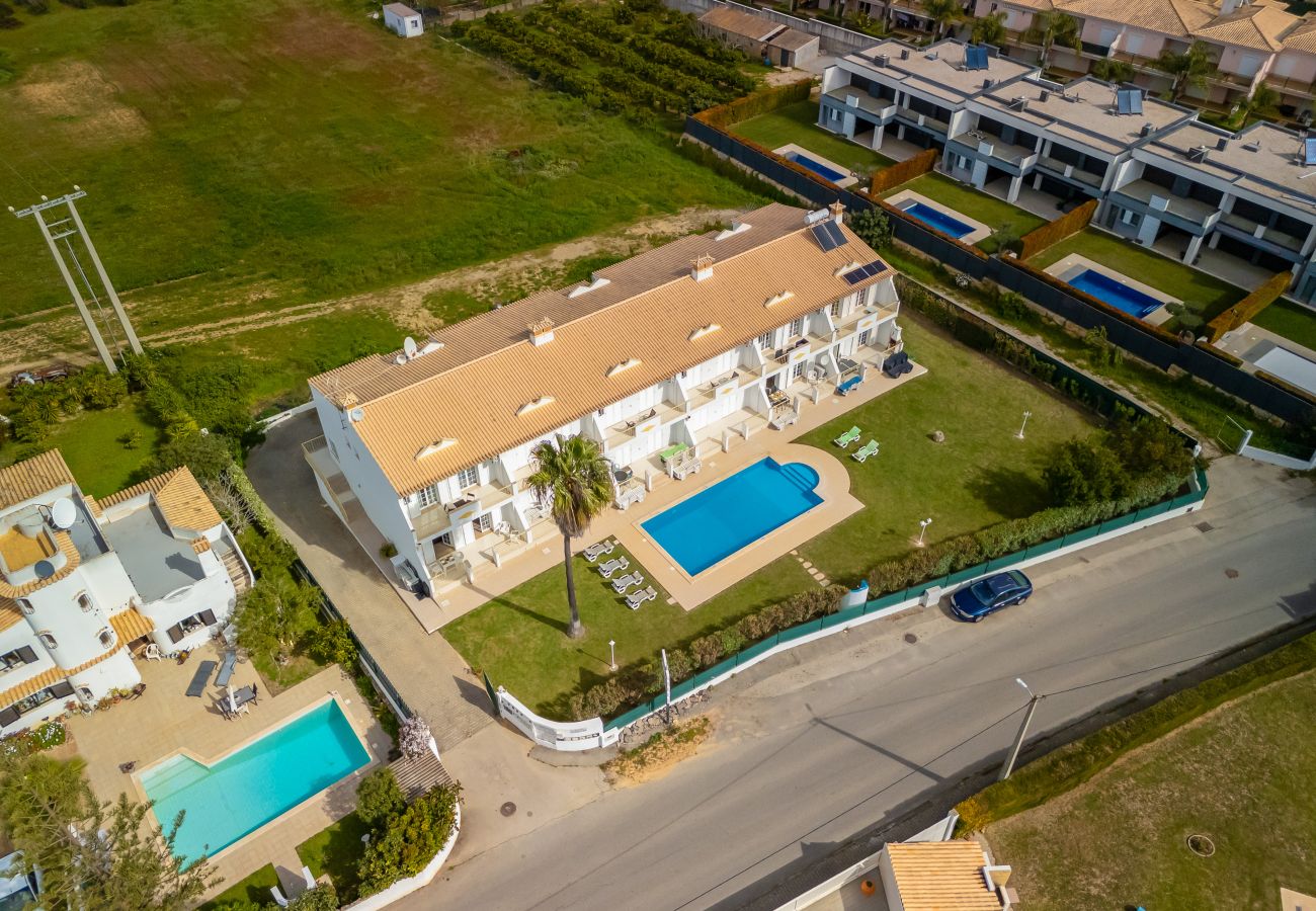 Casa geminada em Albufeira - Casa Pimenta