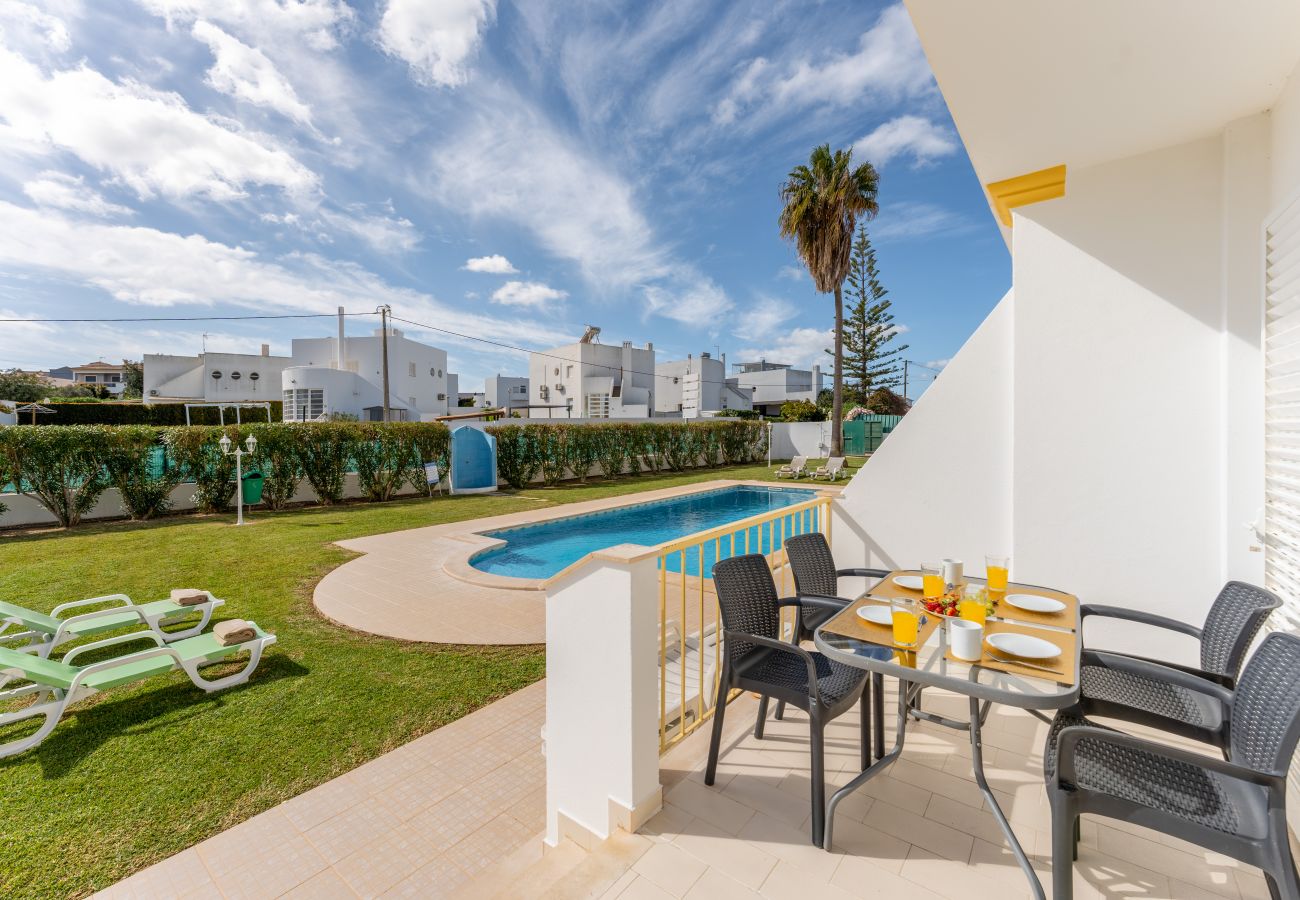 Casa geminada em Albufeira - Casa Pimenta