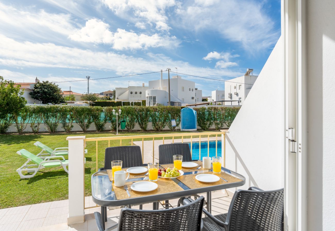 Casa geminada em Albufeira - Casa Pimenta