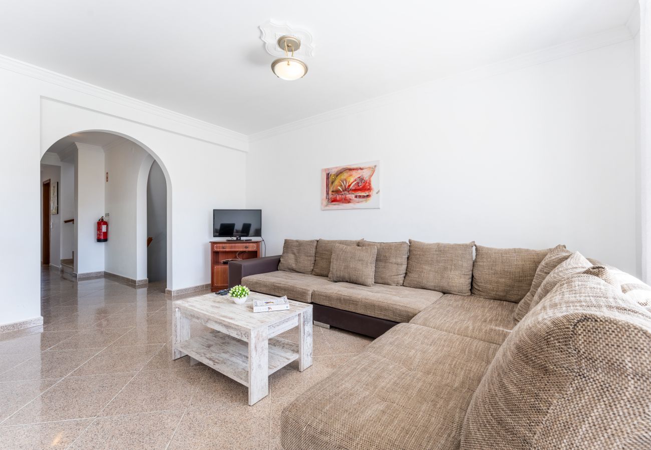 Casa geminada em Albufeira - Casa Pimenta