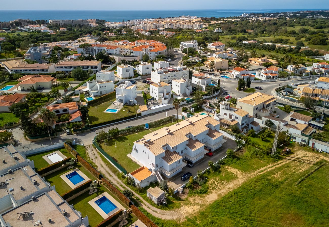 Casa geminada em Albufeira - Casa Pimenta