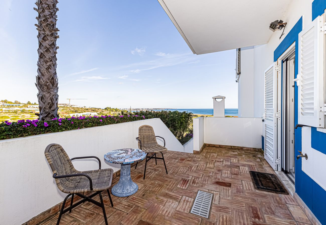 Villa em Lagos - Roque House View - 3 Bedroom Sea Front Villa