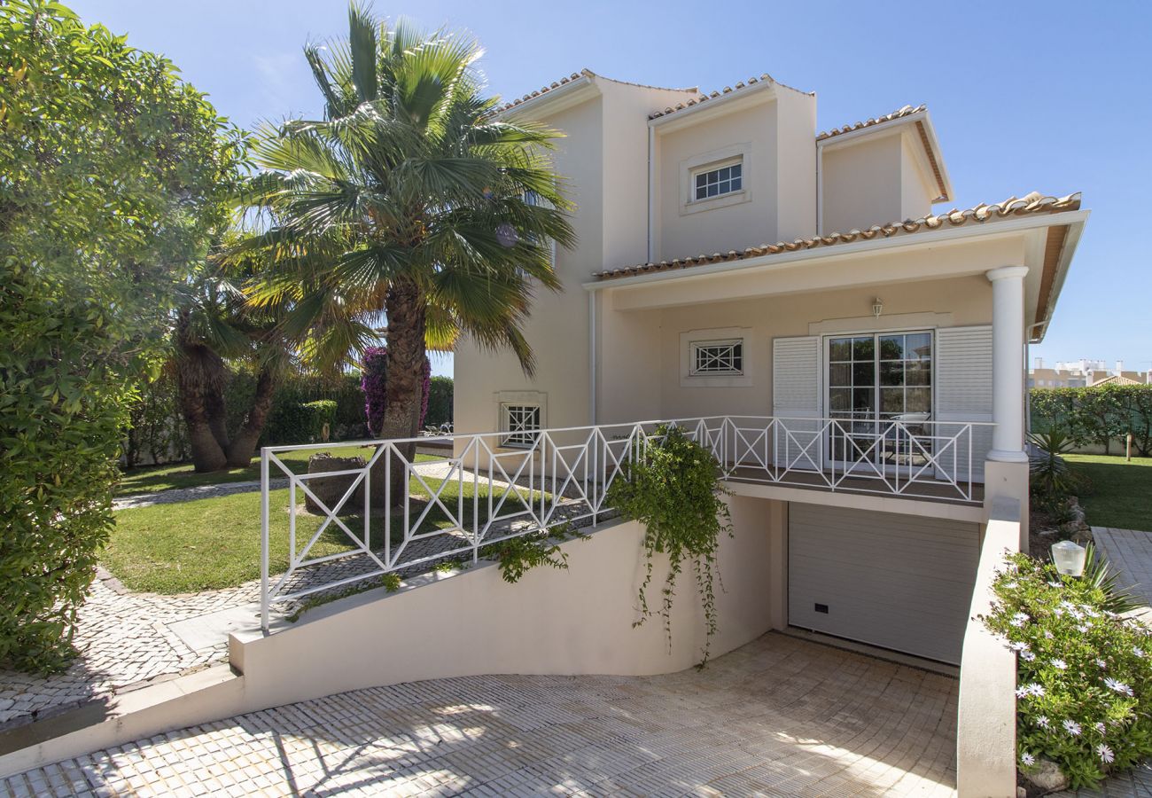 Villa in Albufeira - Villa Tulipa